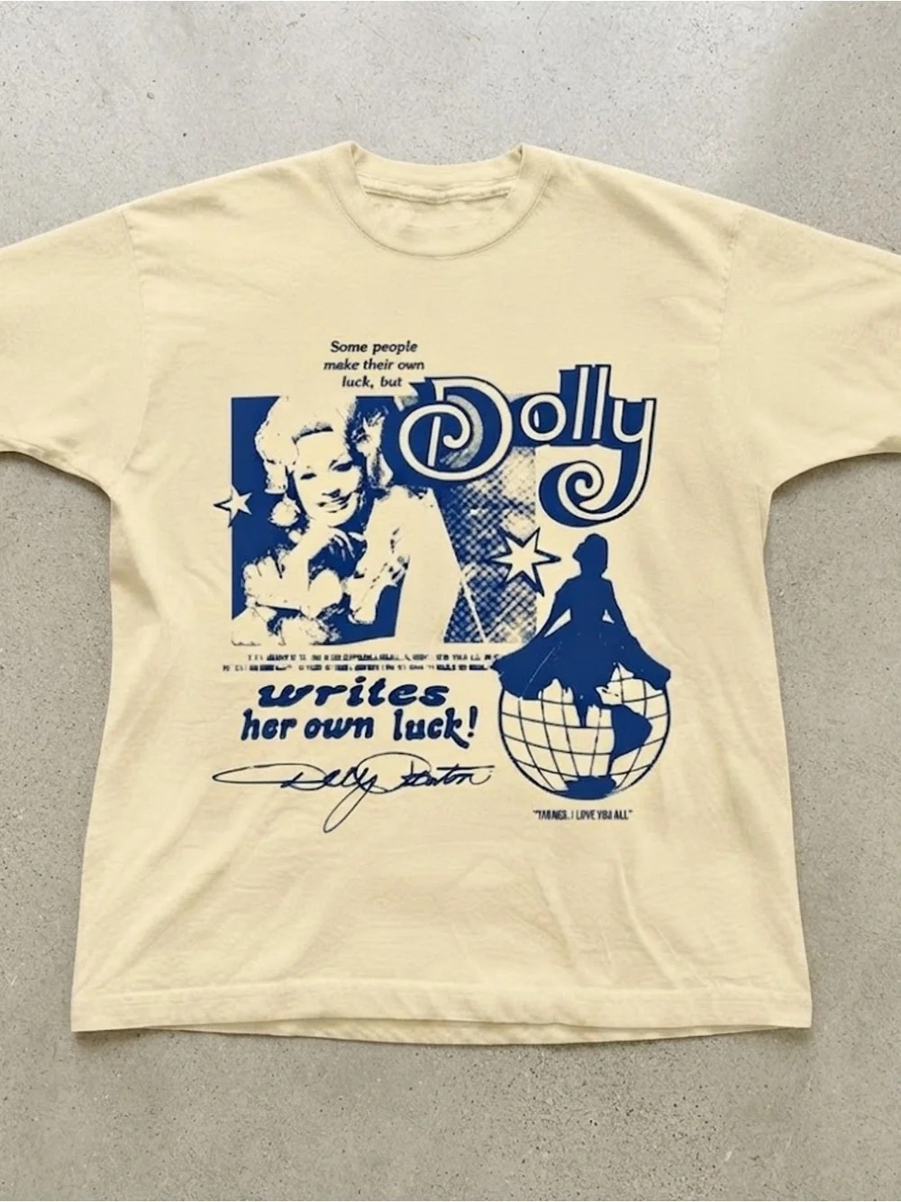 Dolly Country Music Graphic Cream Cotton
Gildan T-Shirt